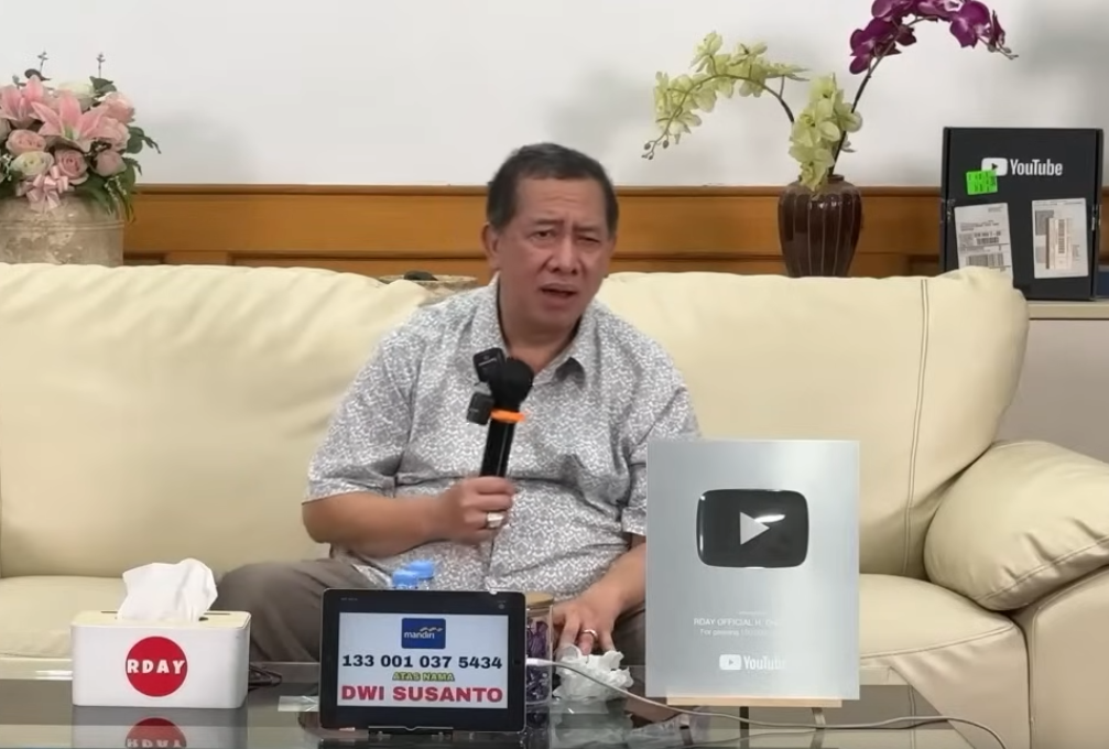 Haji Cabul Bangun Senyum