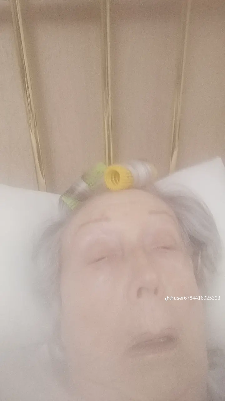 EL MARINERO BAILA saturado