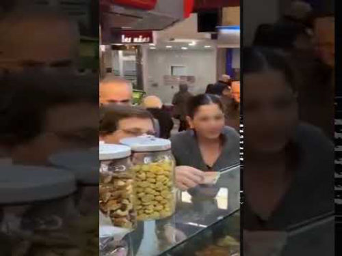 Poco me parece -  Almeida