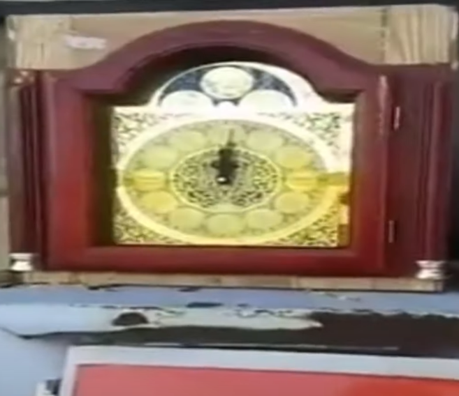 Chester Stone Clock Meme