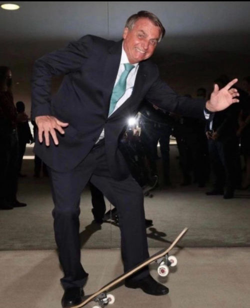 "Podemos viver sem oxigênio mas jamais sem" Bolsonaro 2022