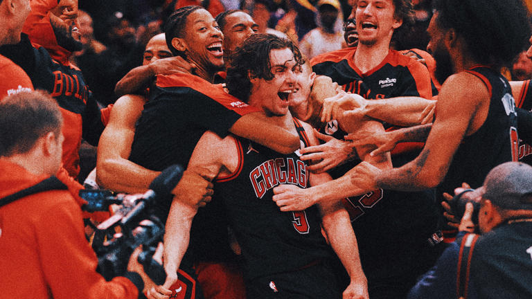 Josh Giddey buzzer beater